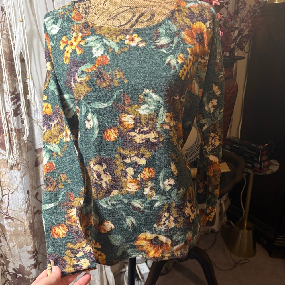 Floral Long Sleeve Top in Green